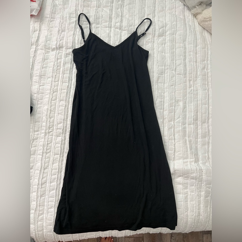 Black simple dress